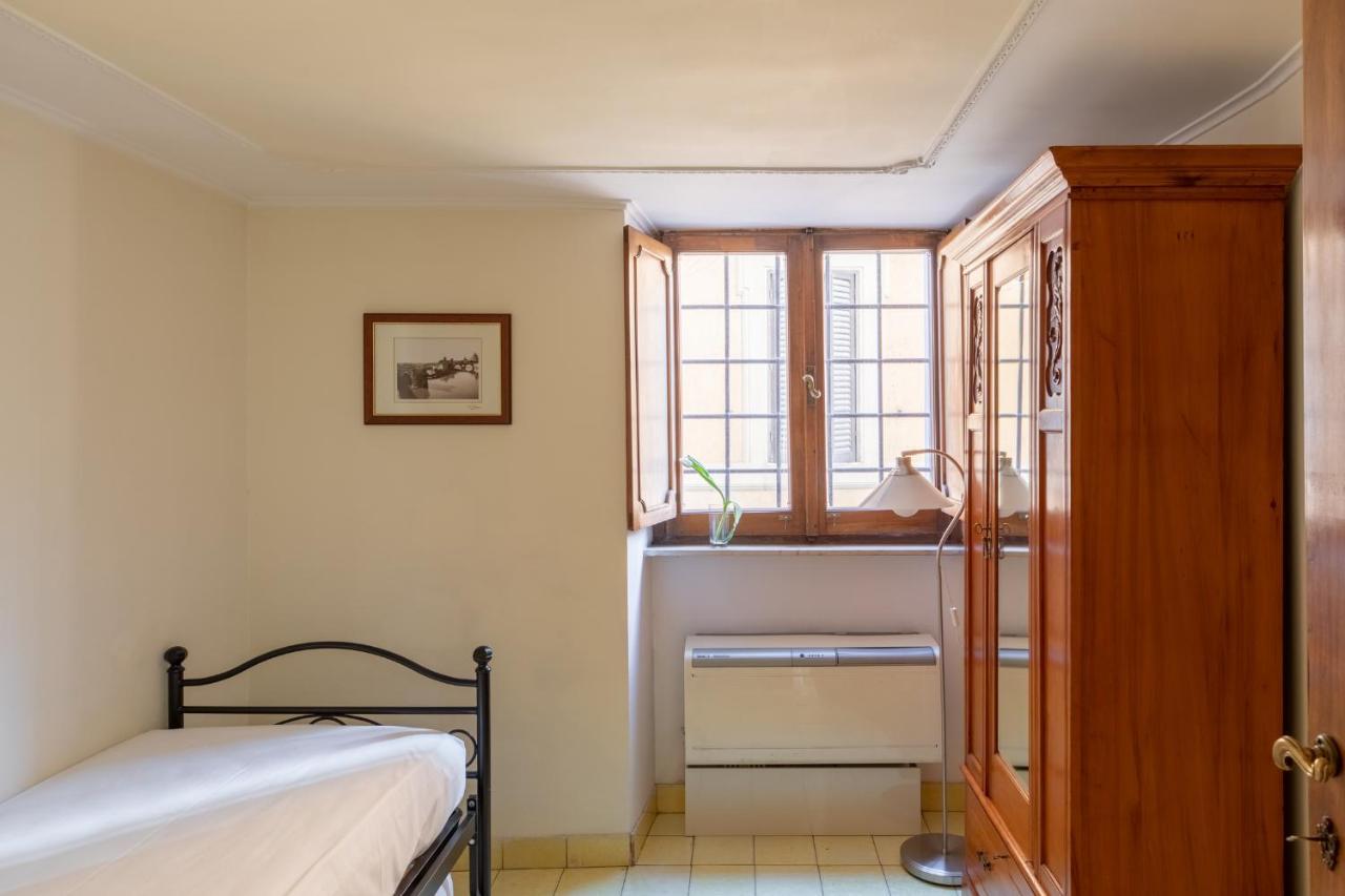 Appartement Iflat Campo De Fiori Cozy Flat à Rome Extérieur photo